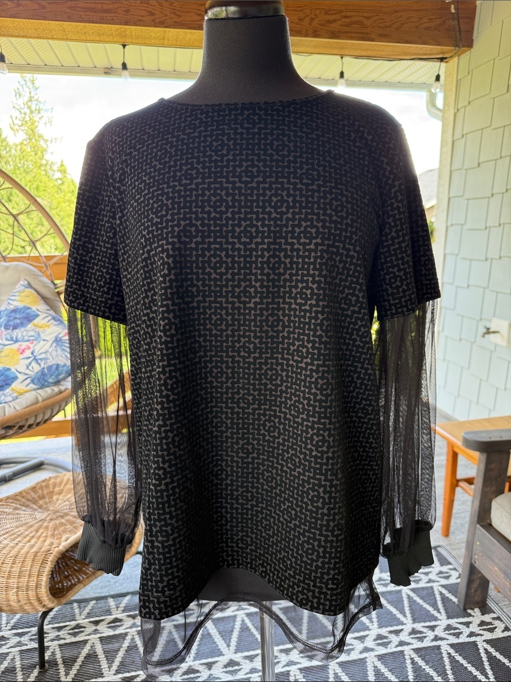 Kozan | Rosemary Keys Velvet / Mesh Top